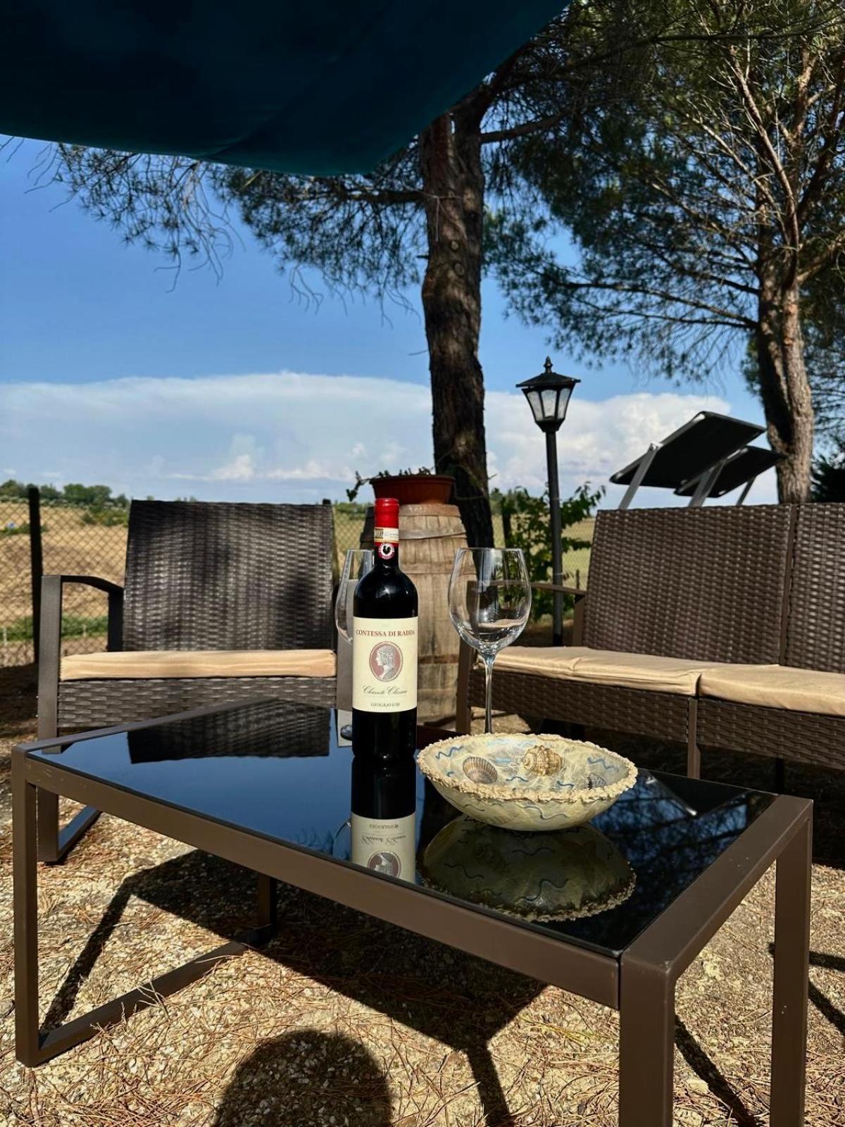 Agriturismo La Terrazza Sul Mangia Siena Exterior photo