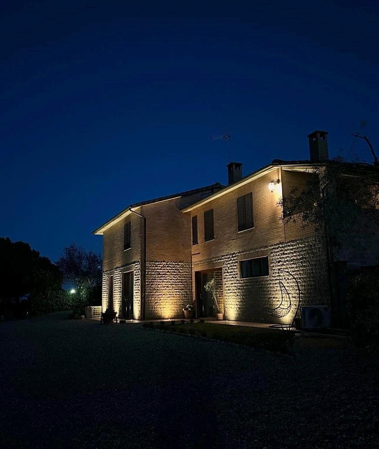 Agriturismo La Terrazza Sul Mangia Siena Exterior photo